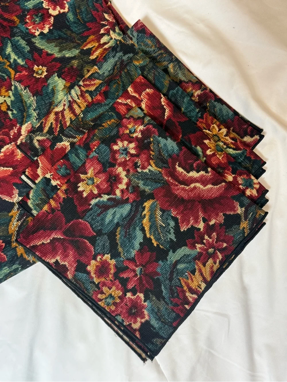 Floral Tapestry Table Placemats and Napkins Set - Deep Red & Teal